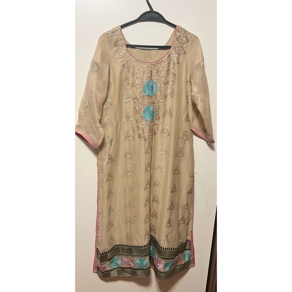 New Dress Embroidered Chiffon 3pc Shirt, Dupatta and trouser Indian pakistani